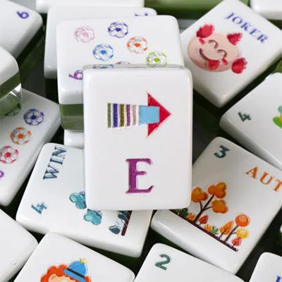 Purple Glitz Mahjong Set