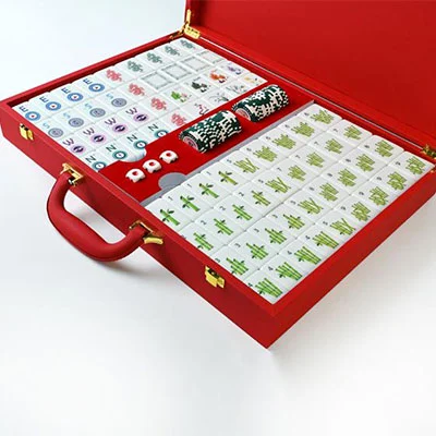 Red Charm Collection Mahjong Set